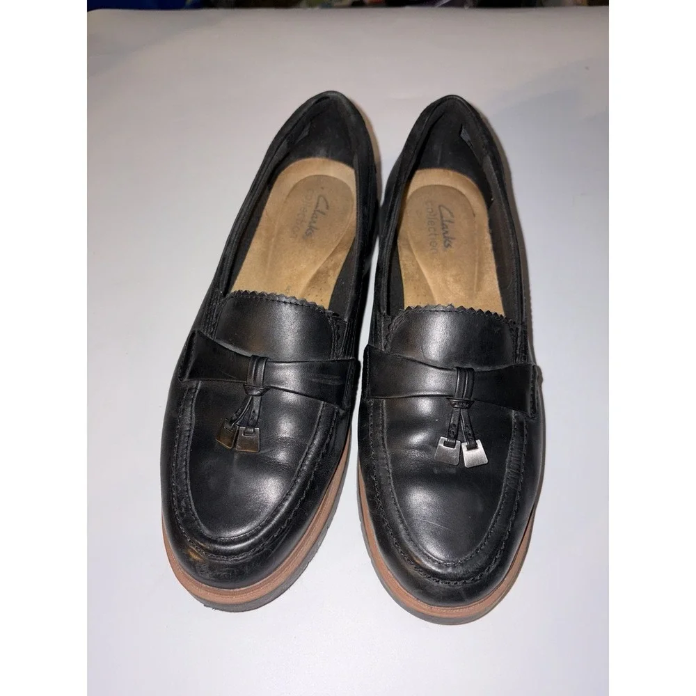 CLARKS Westlyn Bella Tassel Leather Shoes Womens Size 9 Wide Slip On Work